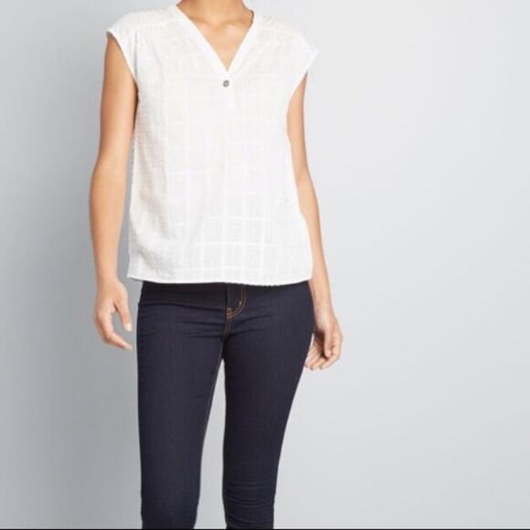 ModCloth Swiss dot window plane white blouse - Picture 1 of 10